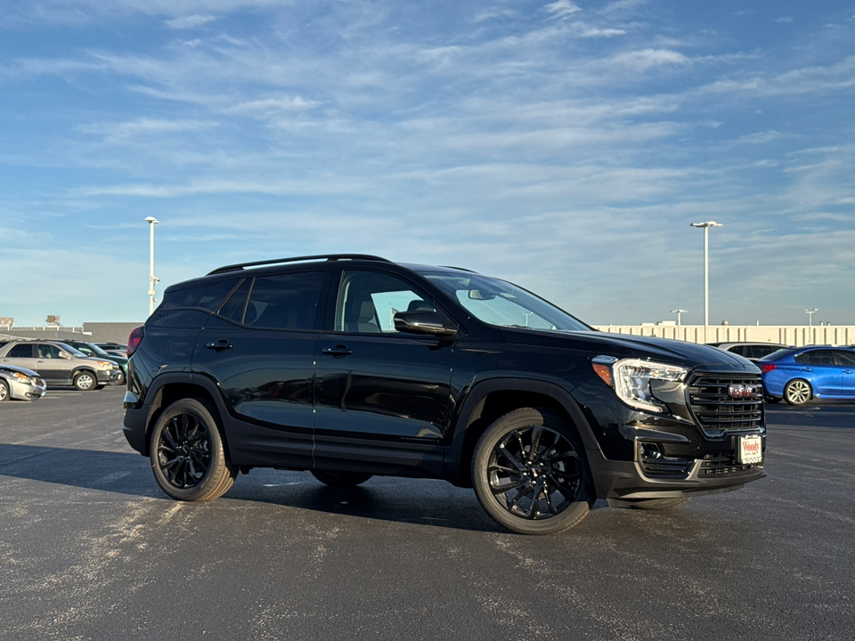 2024 GMC Terrain SLT 2