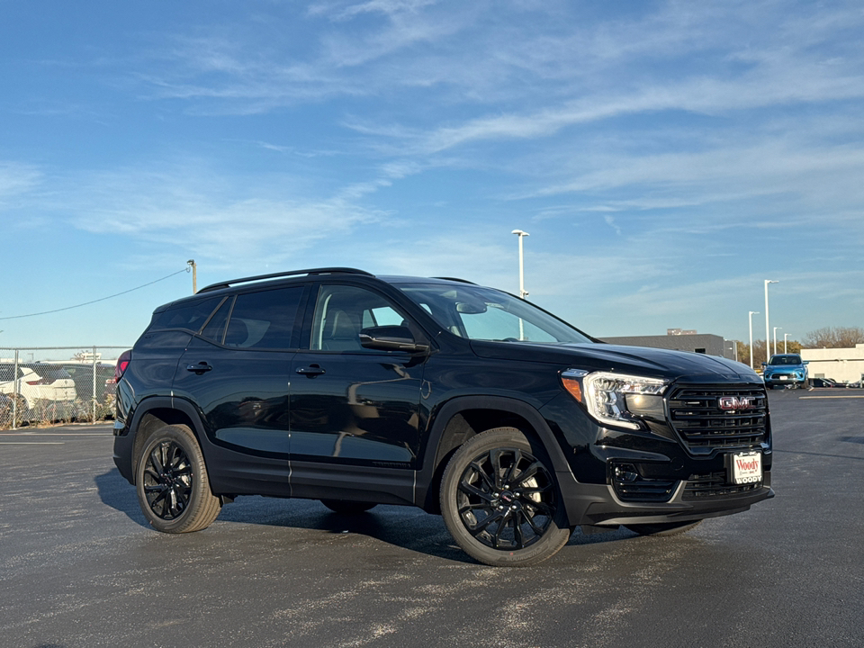 2024 GMC Terrain SLT 2