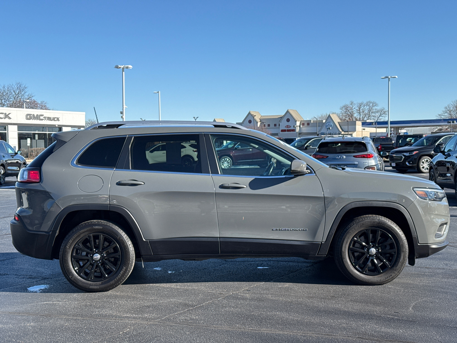 2020 Jeep Cherokee Latitude Plus 9