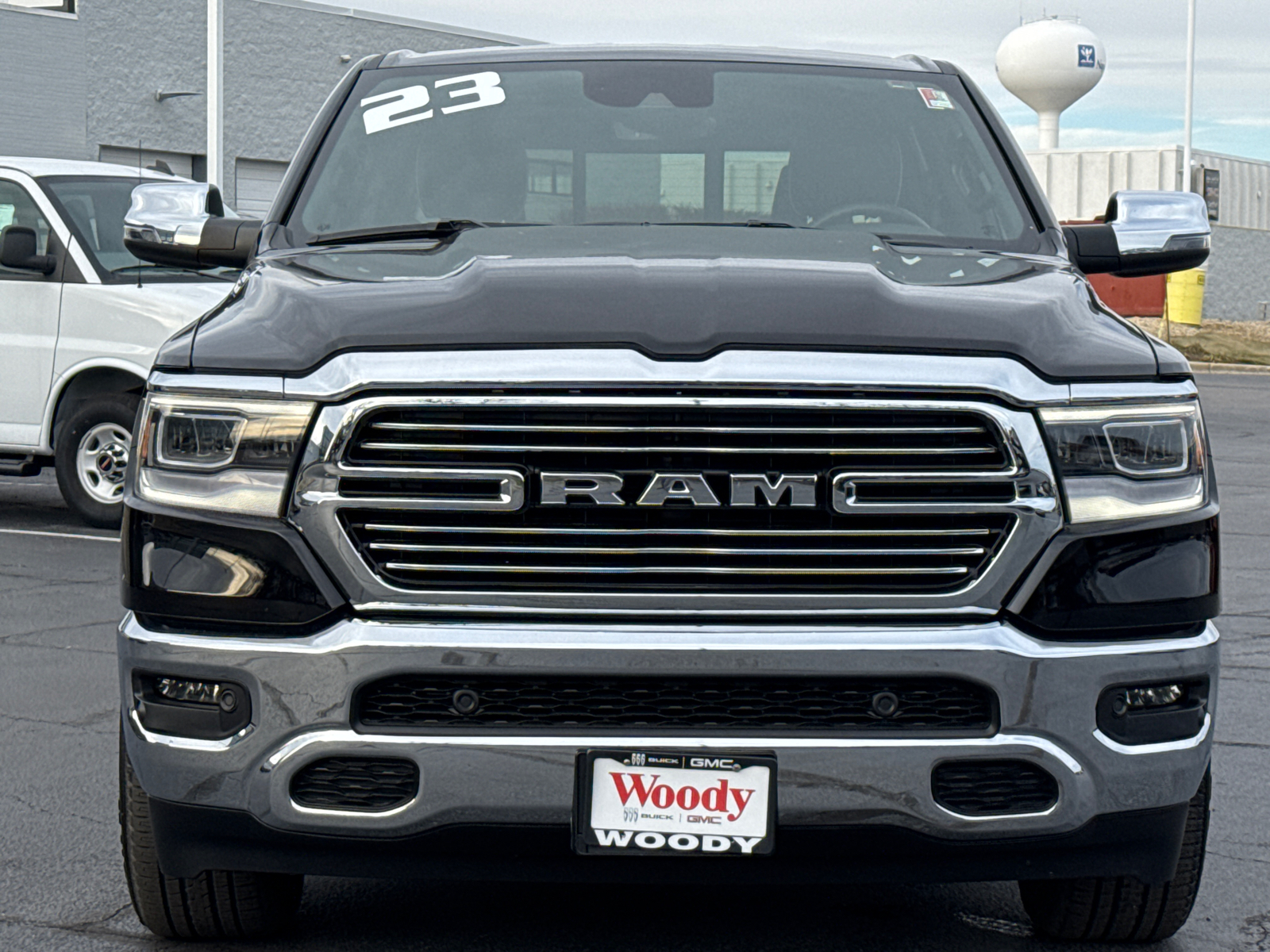 2023 Ram 1500 Laramie 3