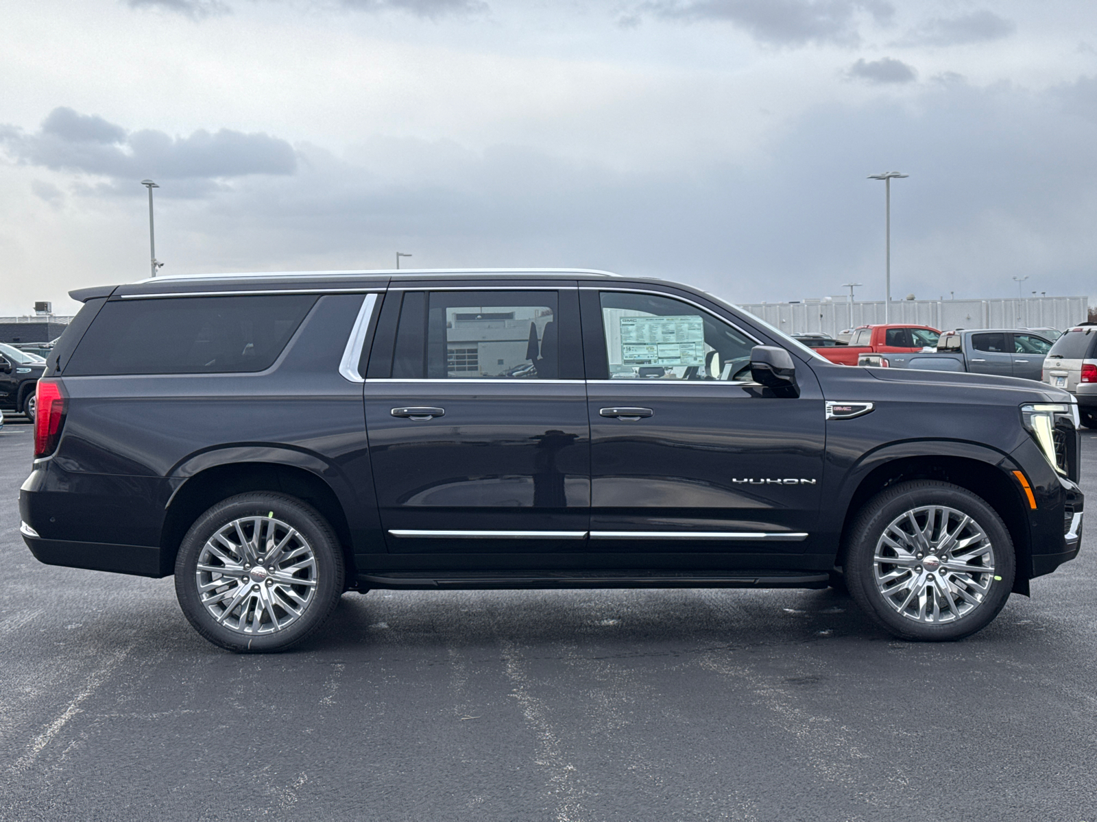 2025 GMC Yukon XL Elevation 9