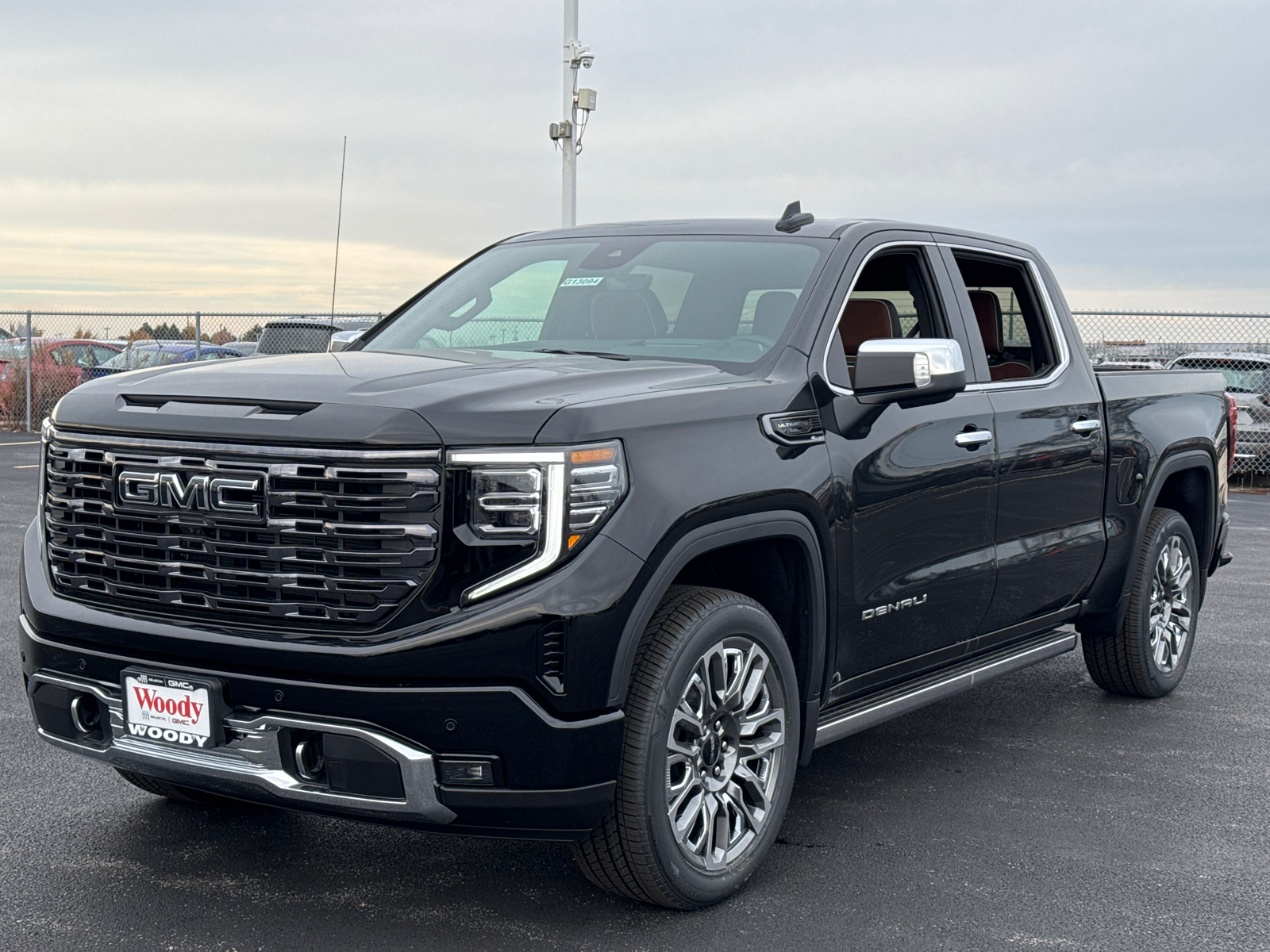 2025 GMC Sierra 1500 Denali Ultimate 4