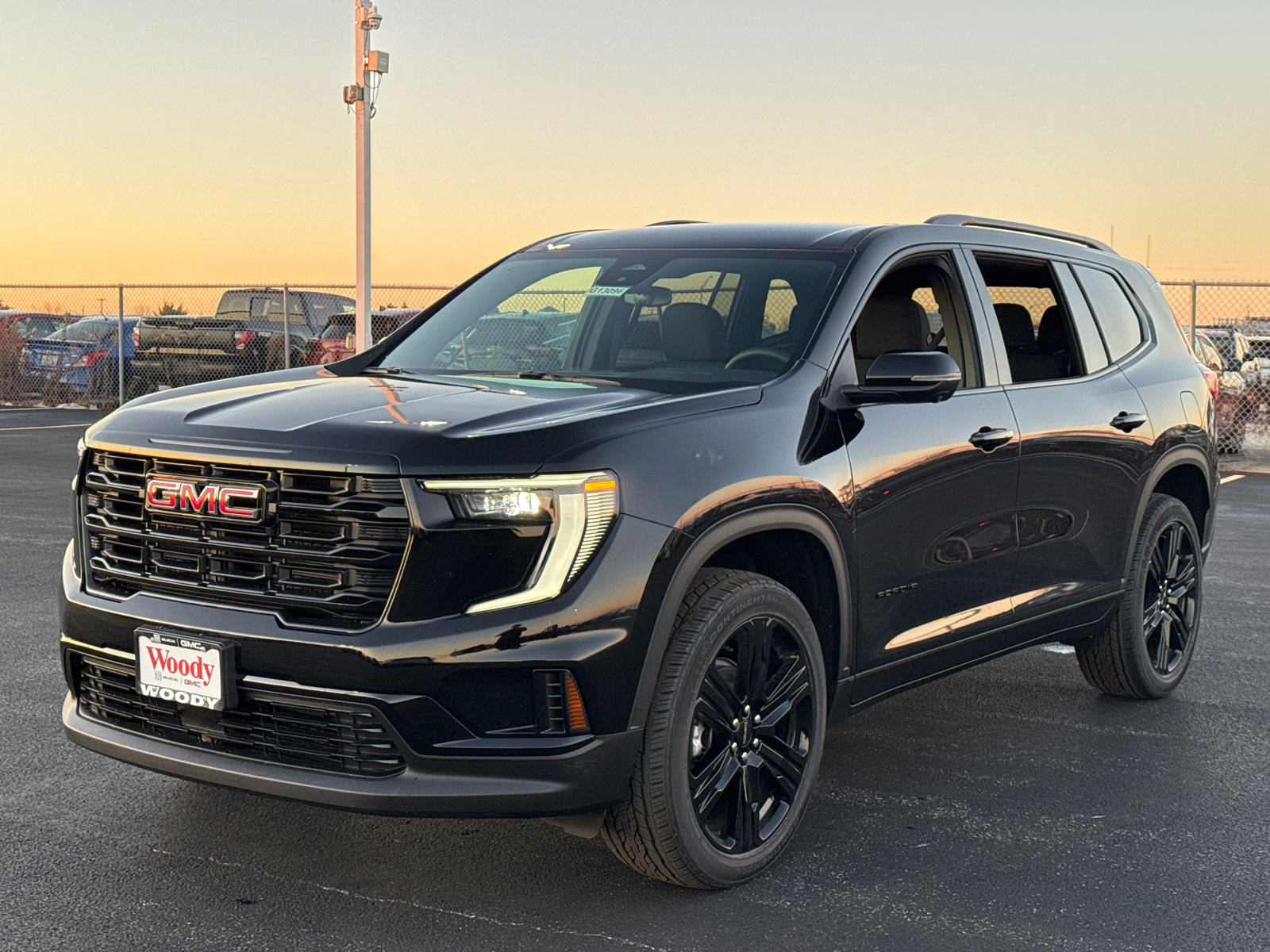 2025 GMC Acadia Elevation 4