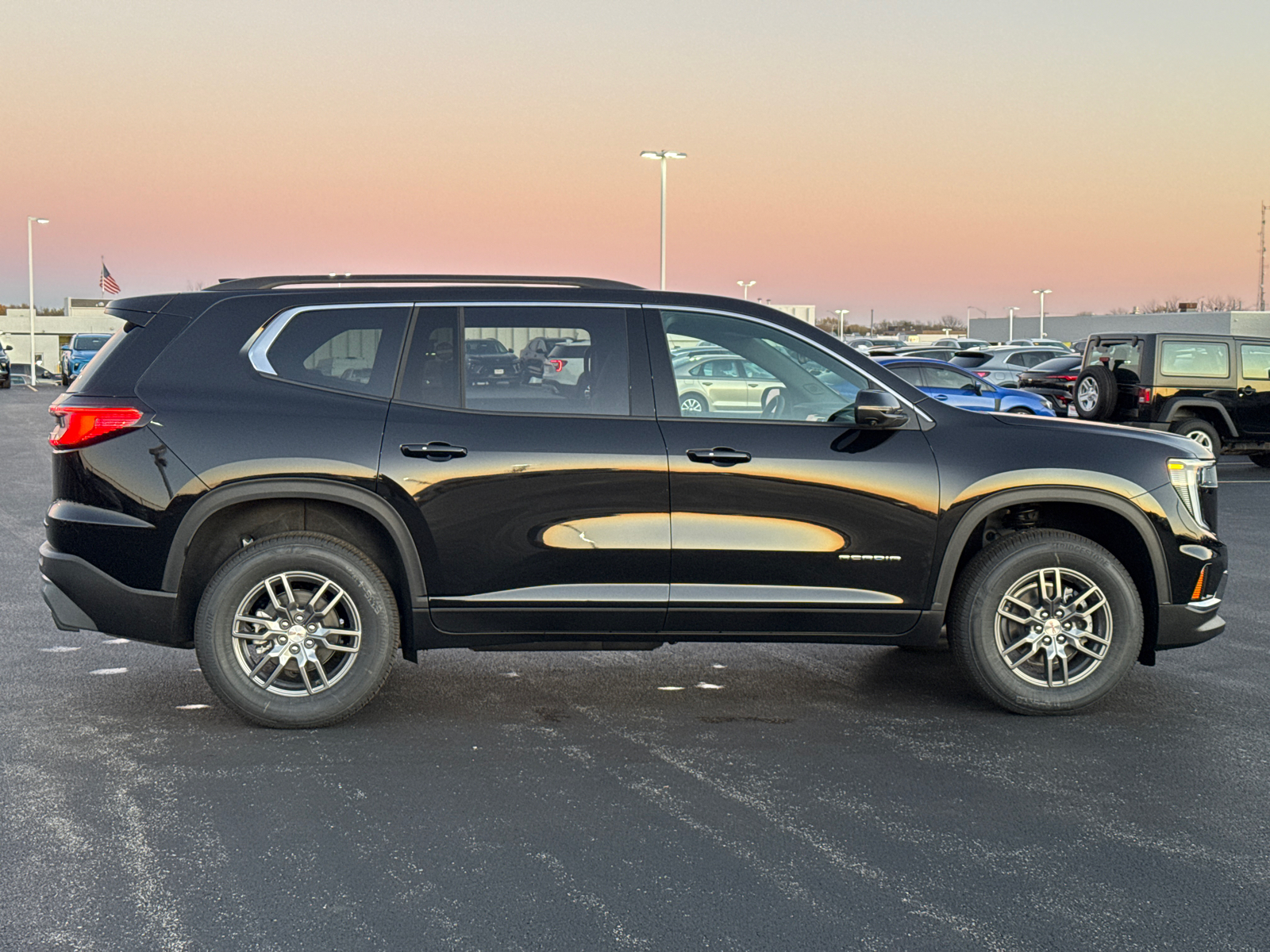 2025 GMC Acadia Elevation 9