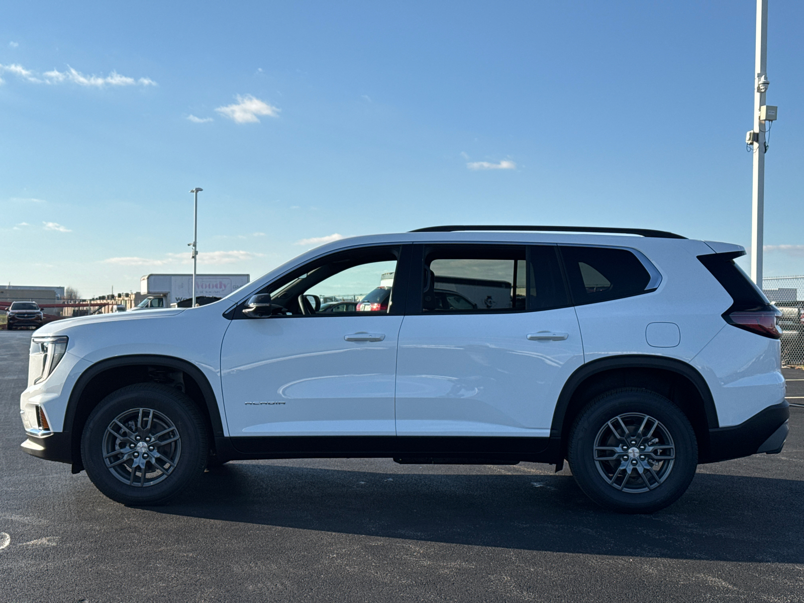 2025 GMC Acadia Elevation 5