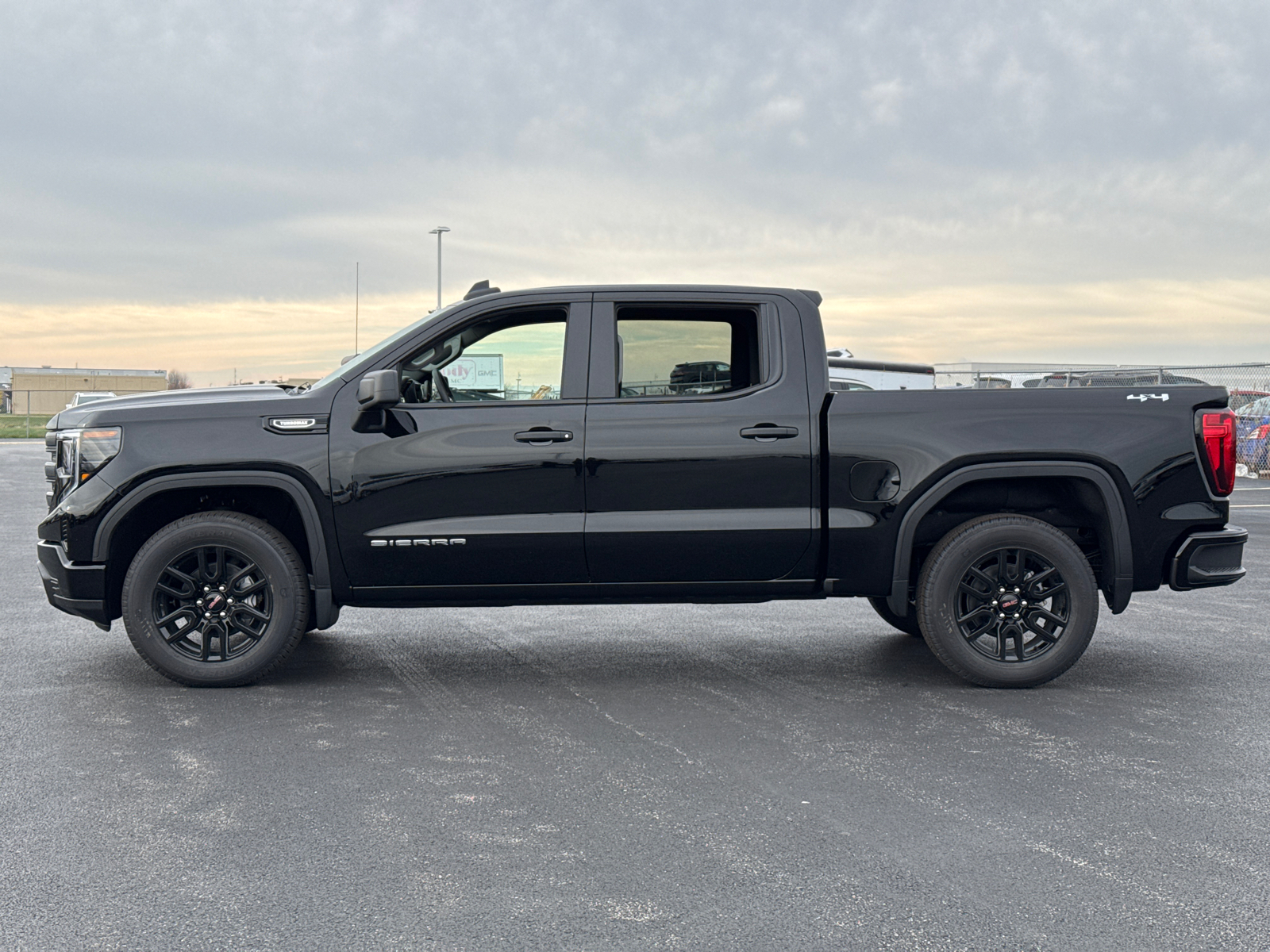 2025 GMC Sierra 1500 Pro 5