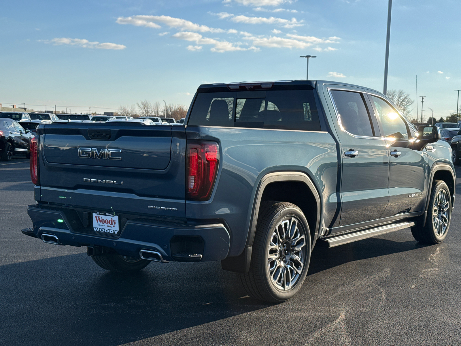 2025 GMC Sierra 1500 Denali Ultimate 8