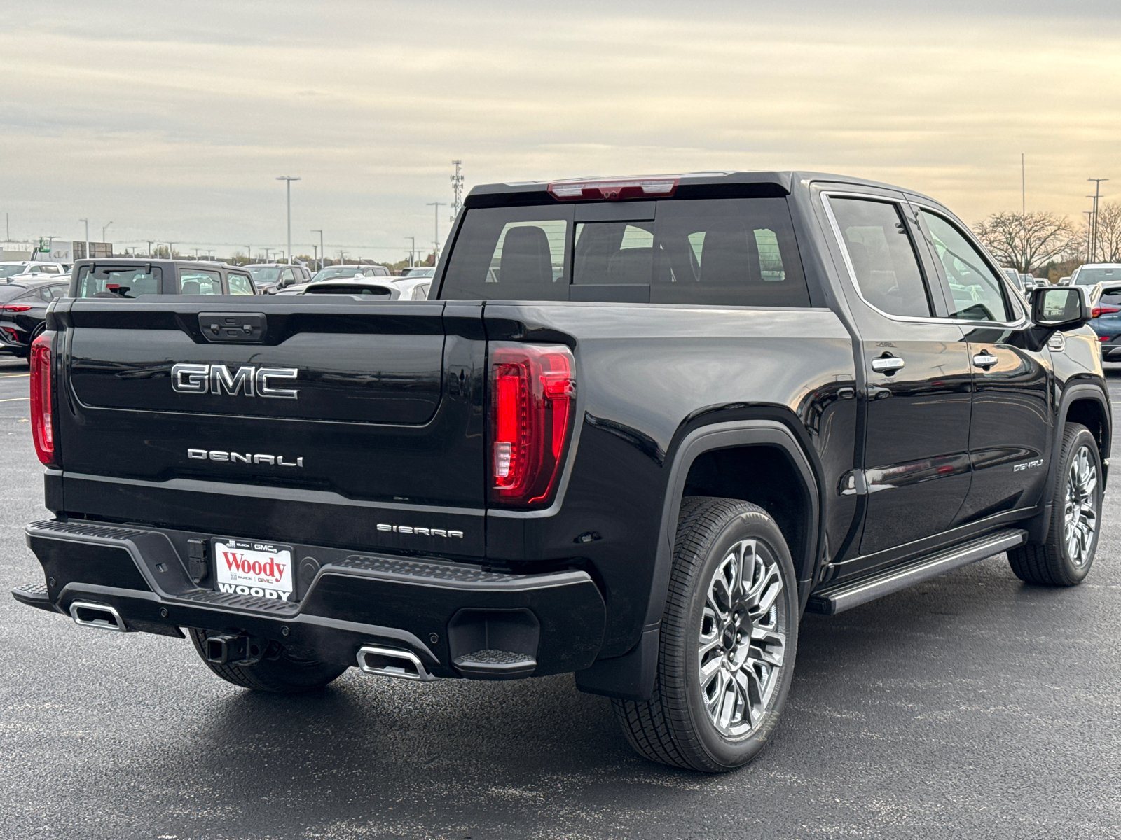 2025 GMC Sierra 1500 Denali Ultimate 8