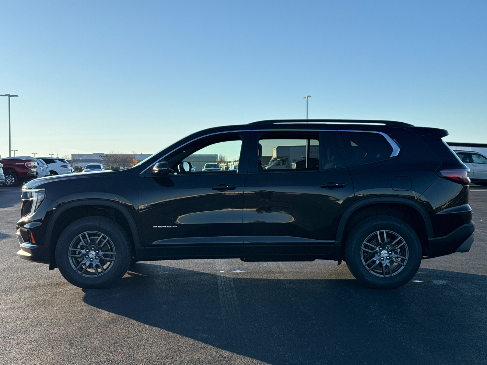 2025 GMC Acadia Elevation 5