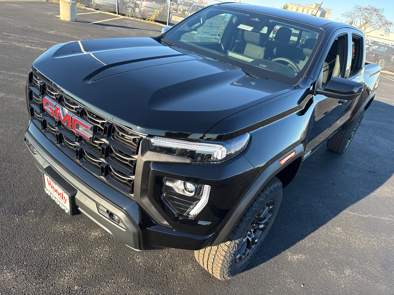 2024 GMC Canyon Elevation 10