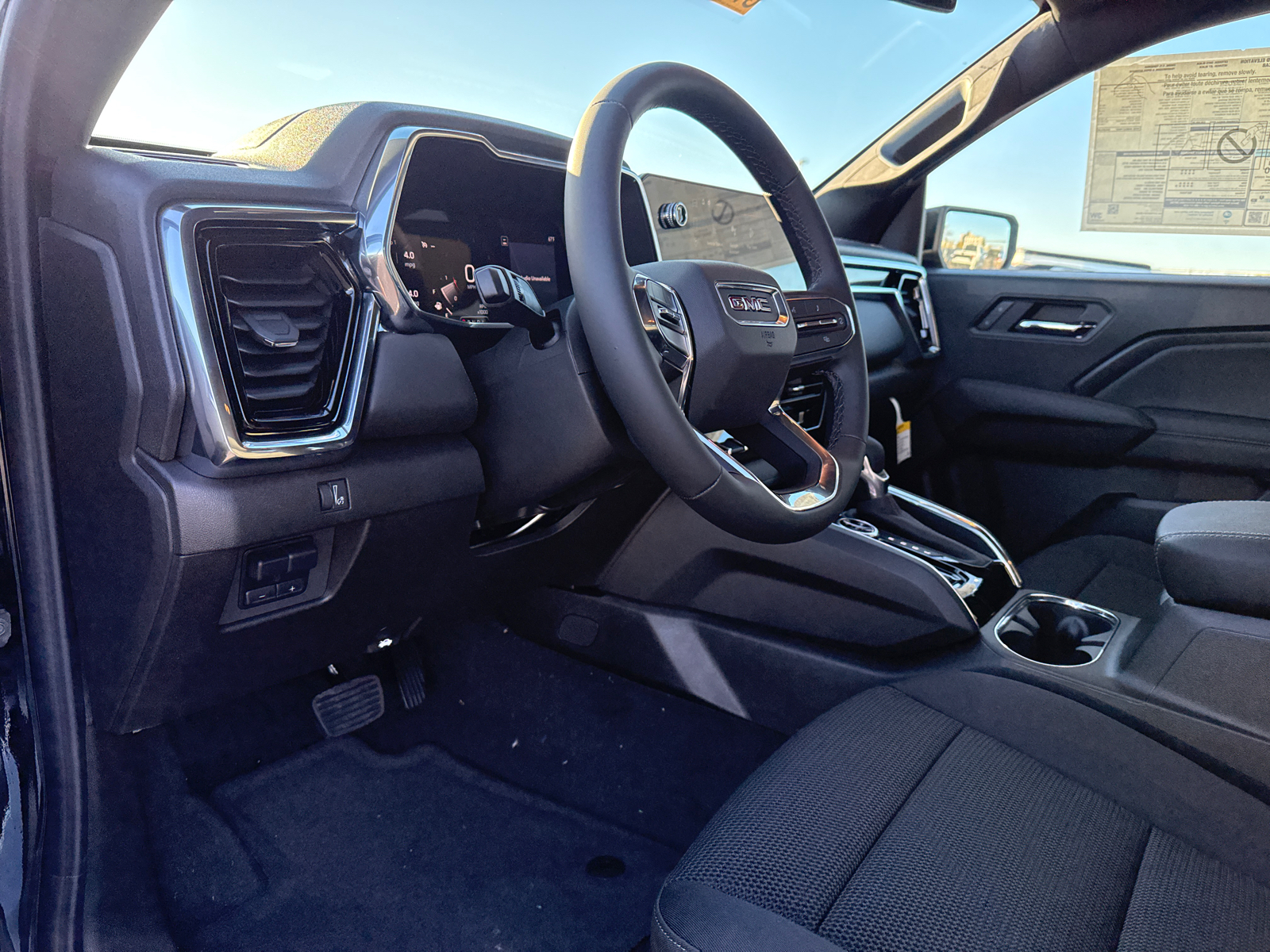 2024 GMC Canyon Elevation 17