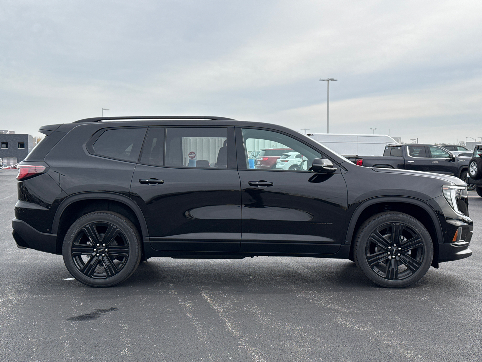 2025 GMC Acadia Elevation 9