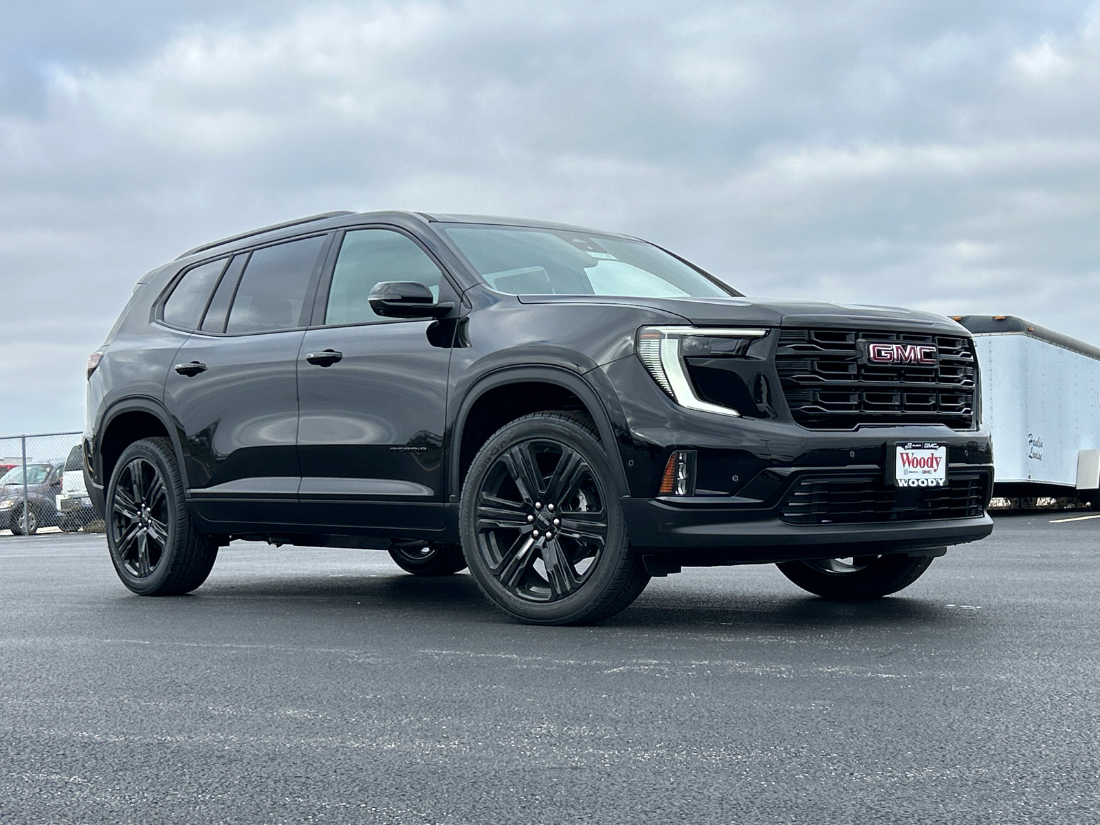 2025 GMC Acadia Elevation 2