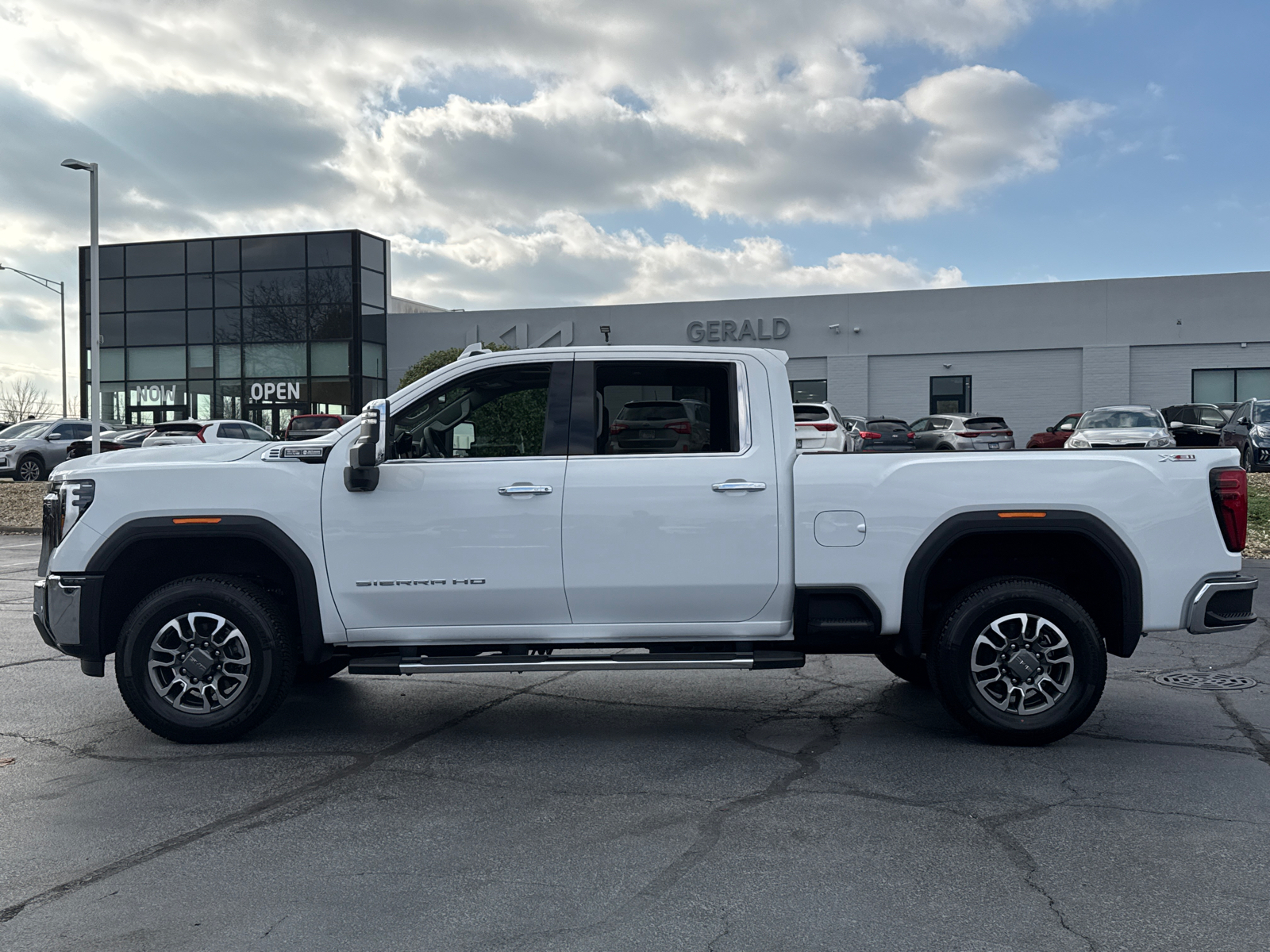 2025 GMC Sierra 2500HD SLT 5