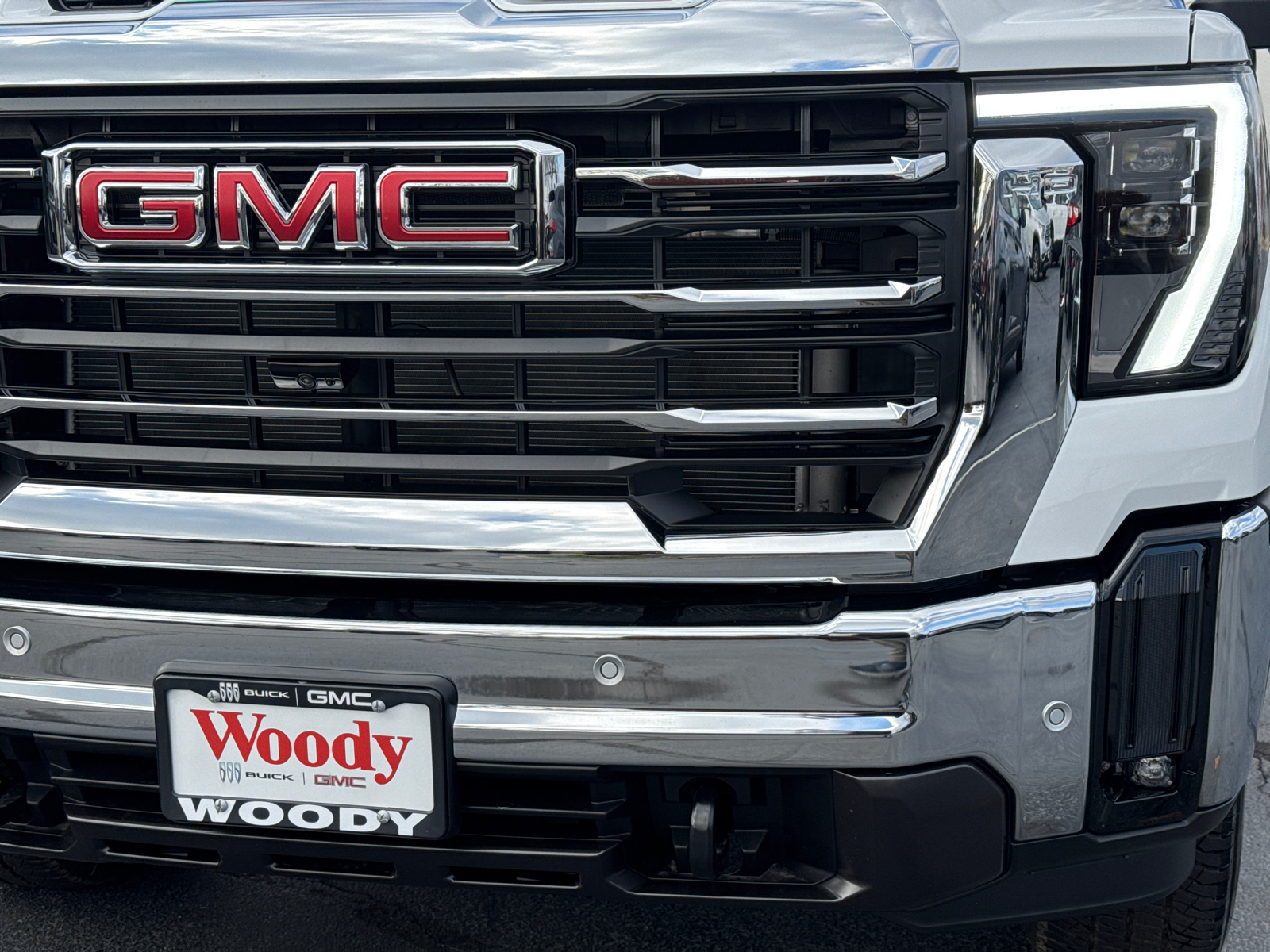 2025 GMC Sierra 2500HD SLT 11