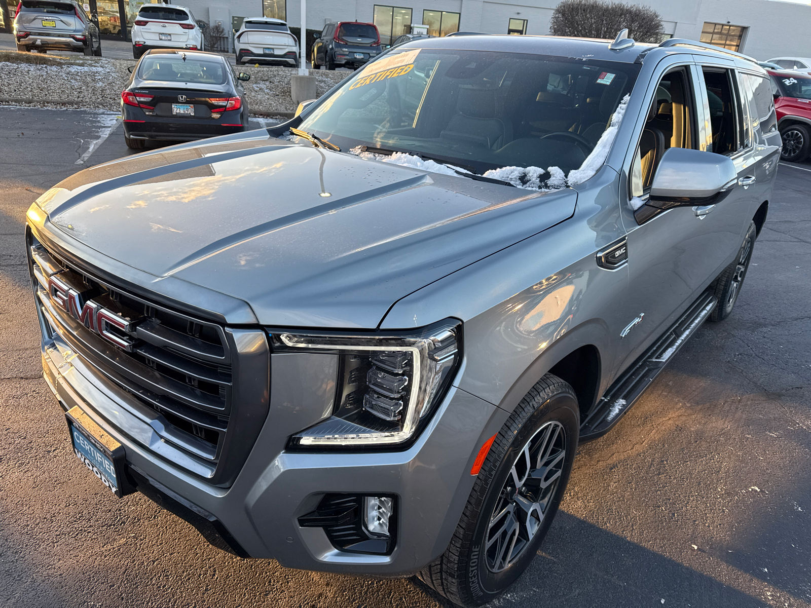 2023 GMC Yukon XL AT4 10