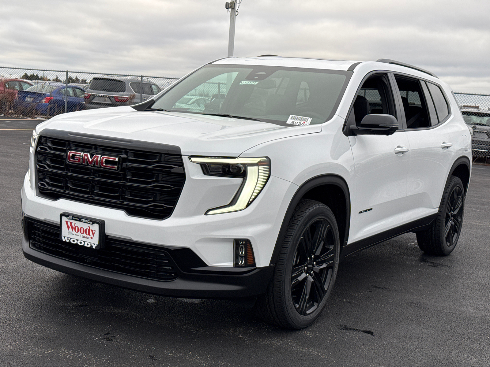 2025 GMC Acadia Elevation 4