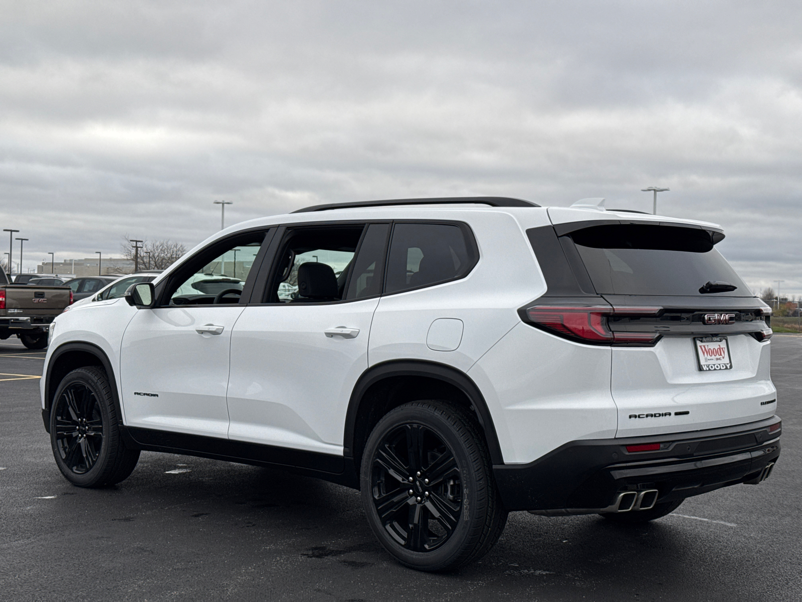 2025 GMC Acadia Elevation 6