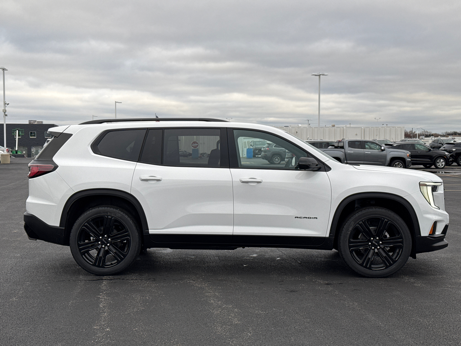 2025 GMC Acadia Elevation 9