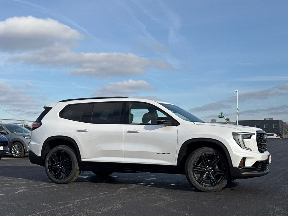 2025 GMC Acadia Elevation 2