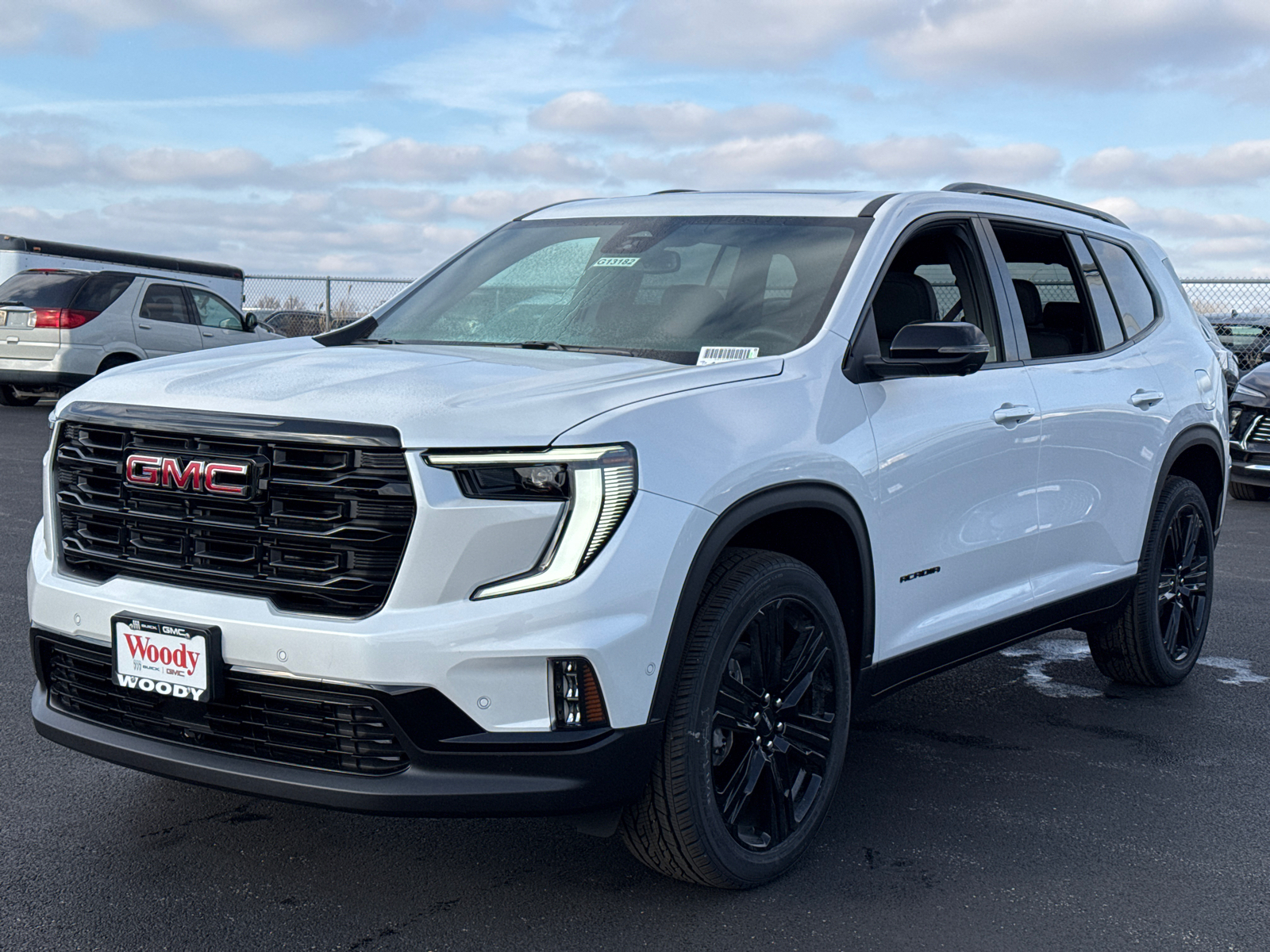 2025 GMC Acadia Elevation 4