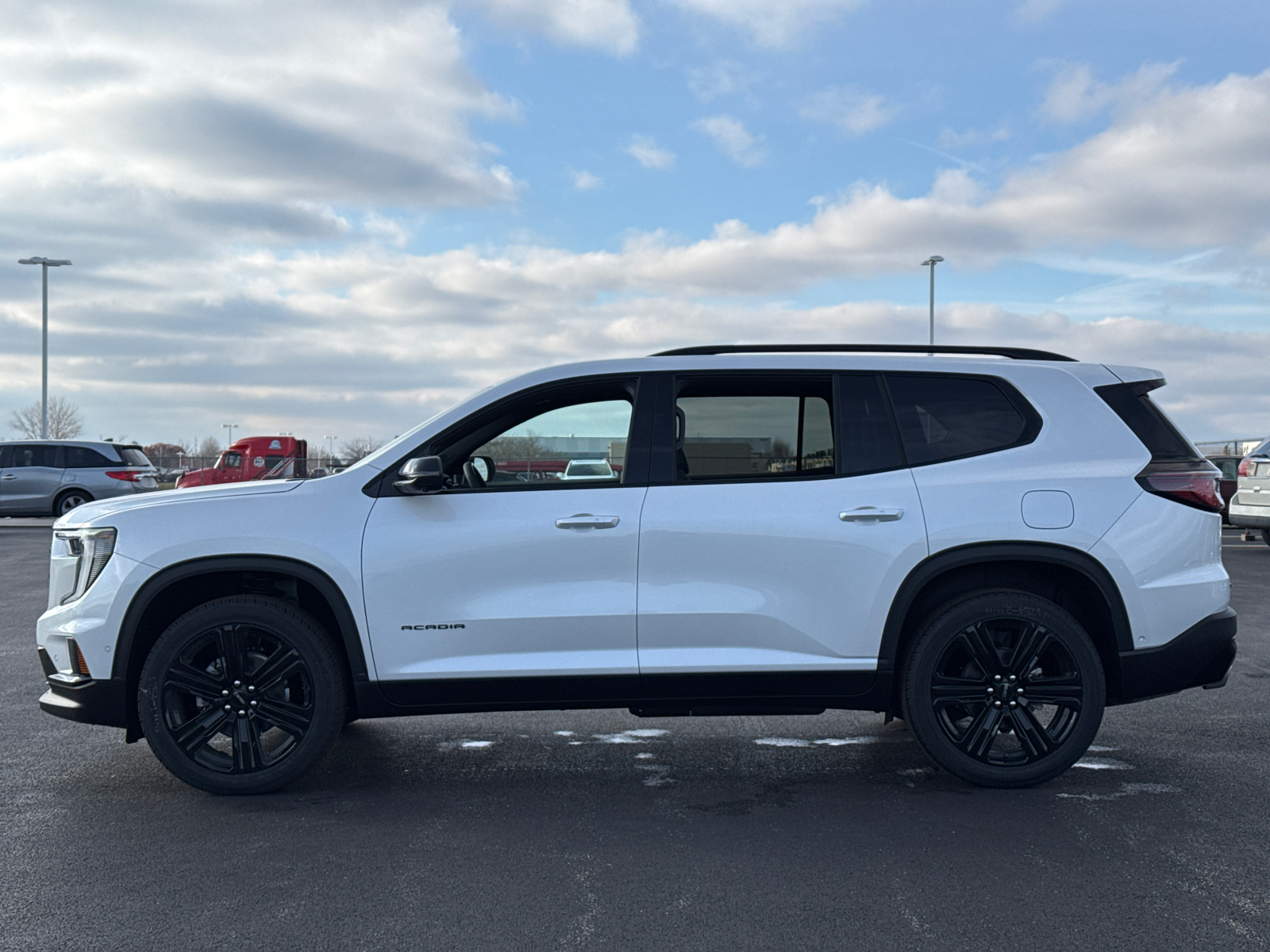 2025 GMC Acadia Elevation 5