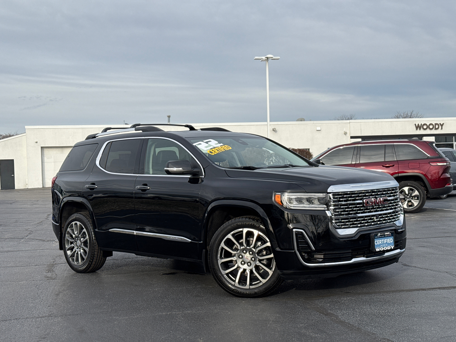 2022 GMC Acadia Denali 2