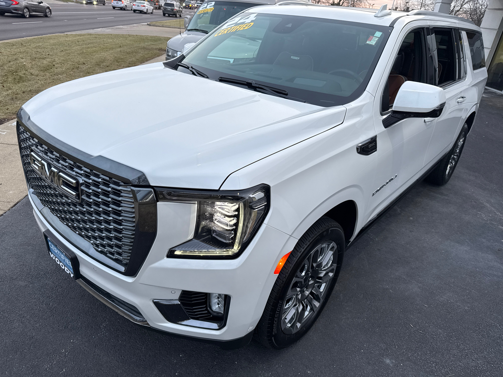 2024 GMC Yukon XL Denali Ultimate 10