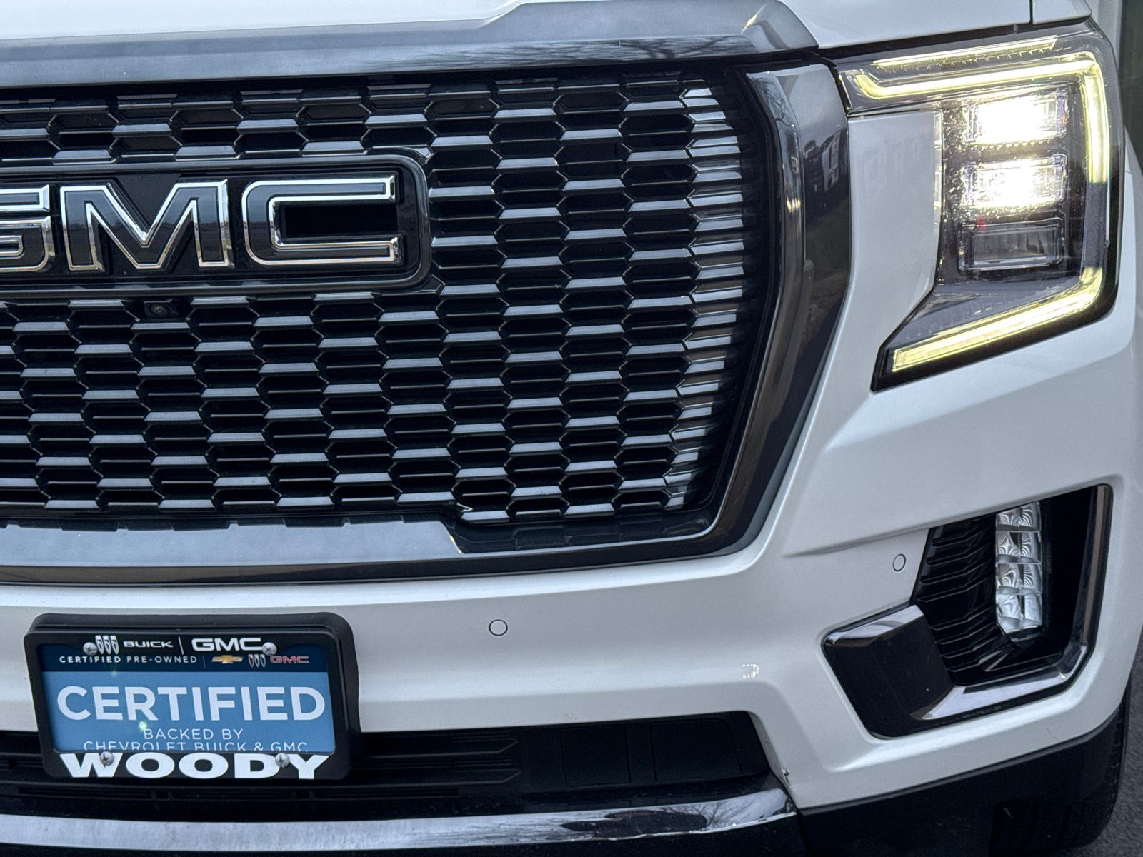 2024 GMC Yukon XL Denali Ultimate 11