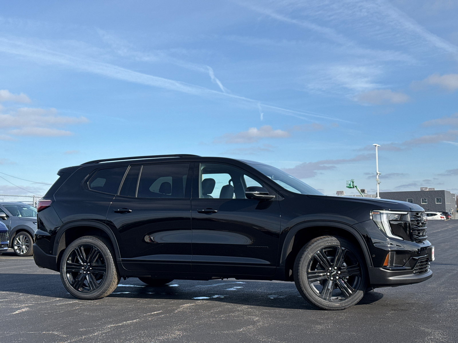 2025 GMC Acadia Elevation 2