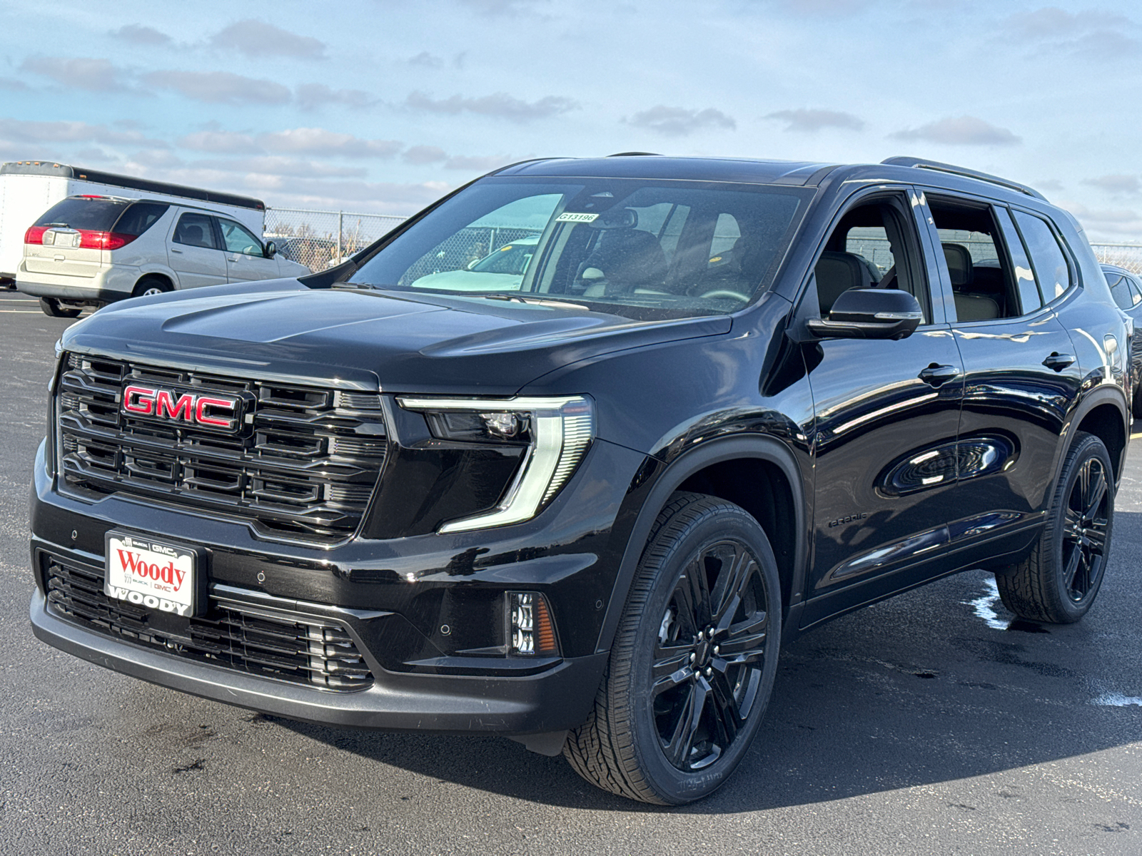 2025 GMC Acadia Elevation 4