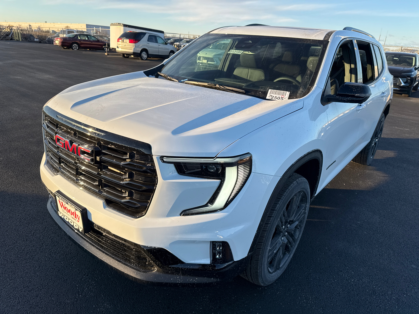 2025 GMC Acadia Elevation 10