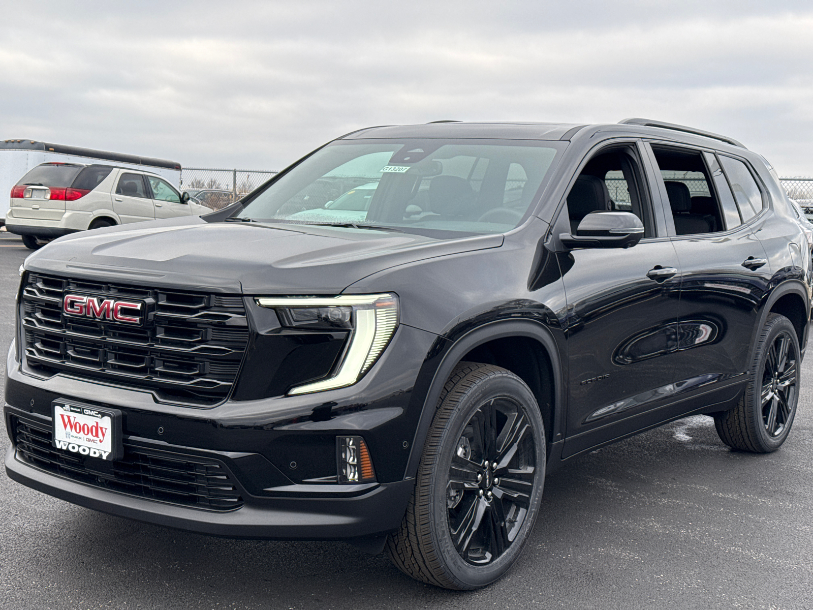 2025 GMC Acadia Elevation 4