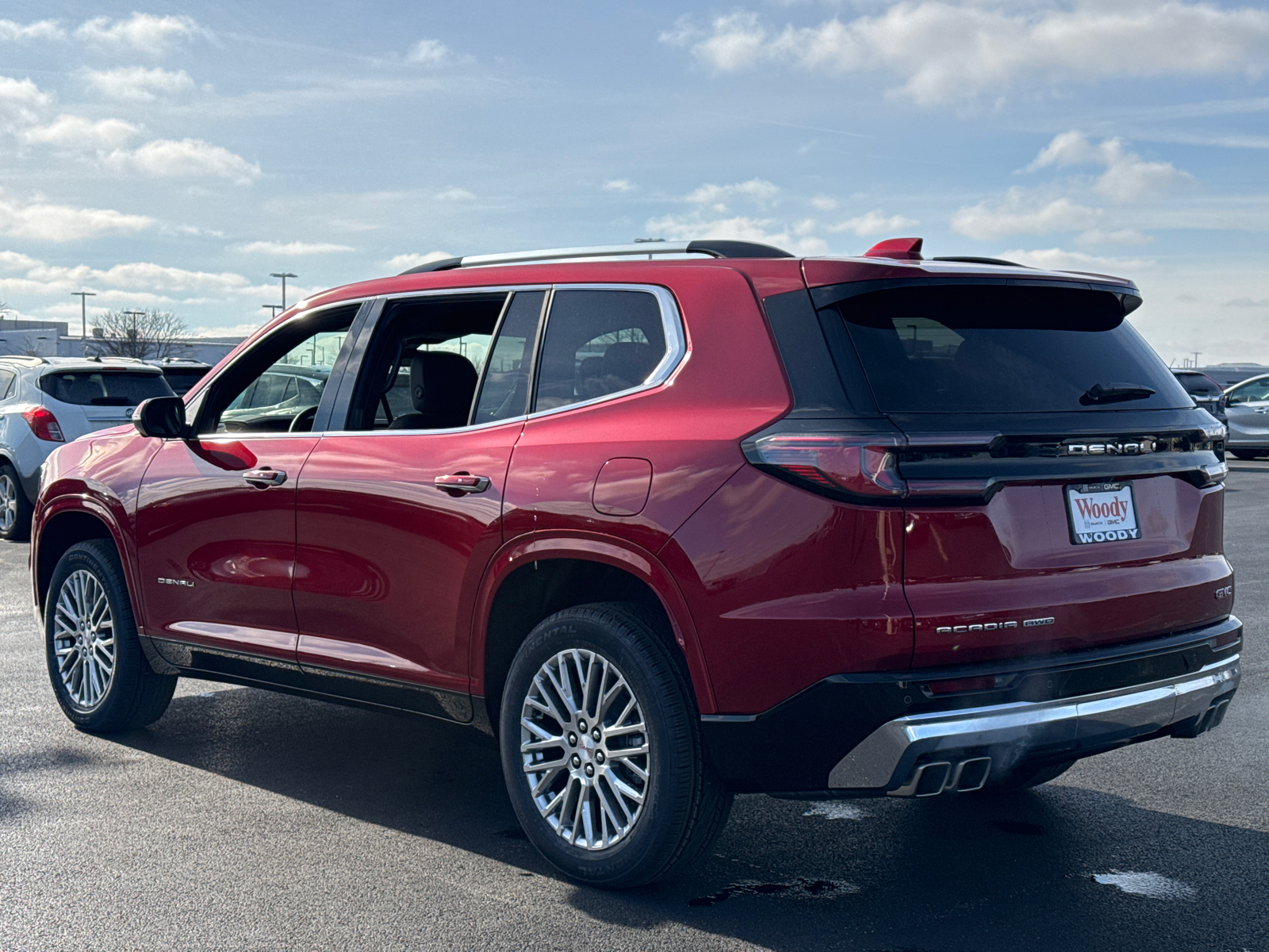 2025 GMC Acadia Denali 6