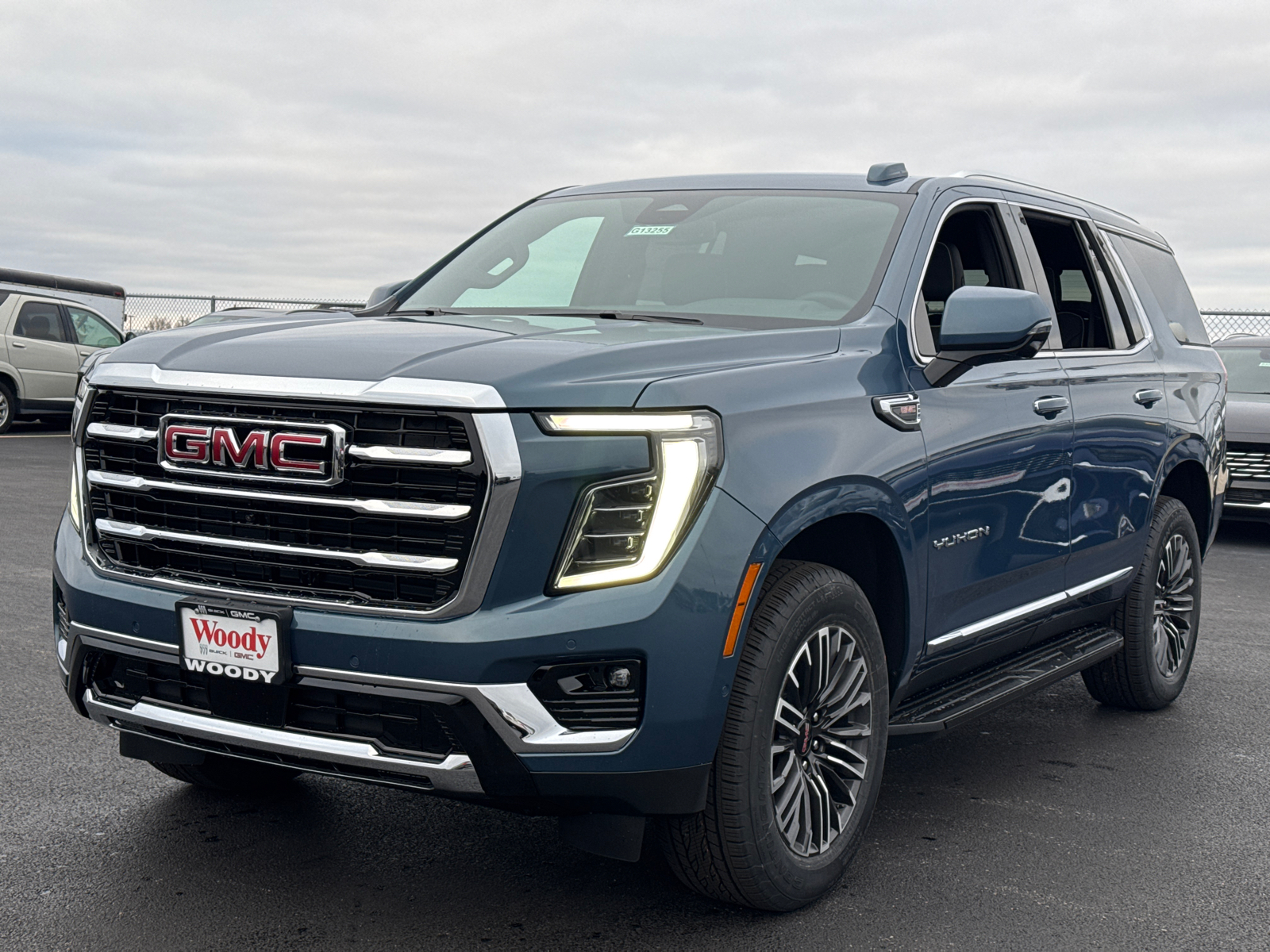 2025 GMC Yukon Elevation 4