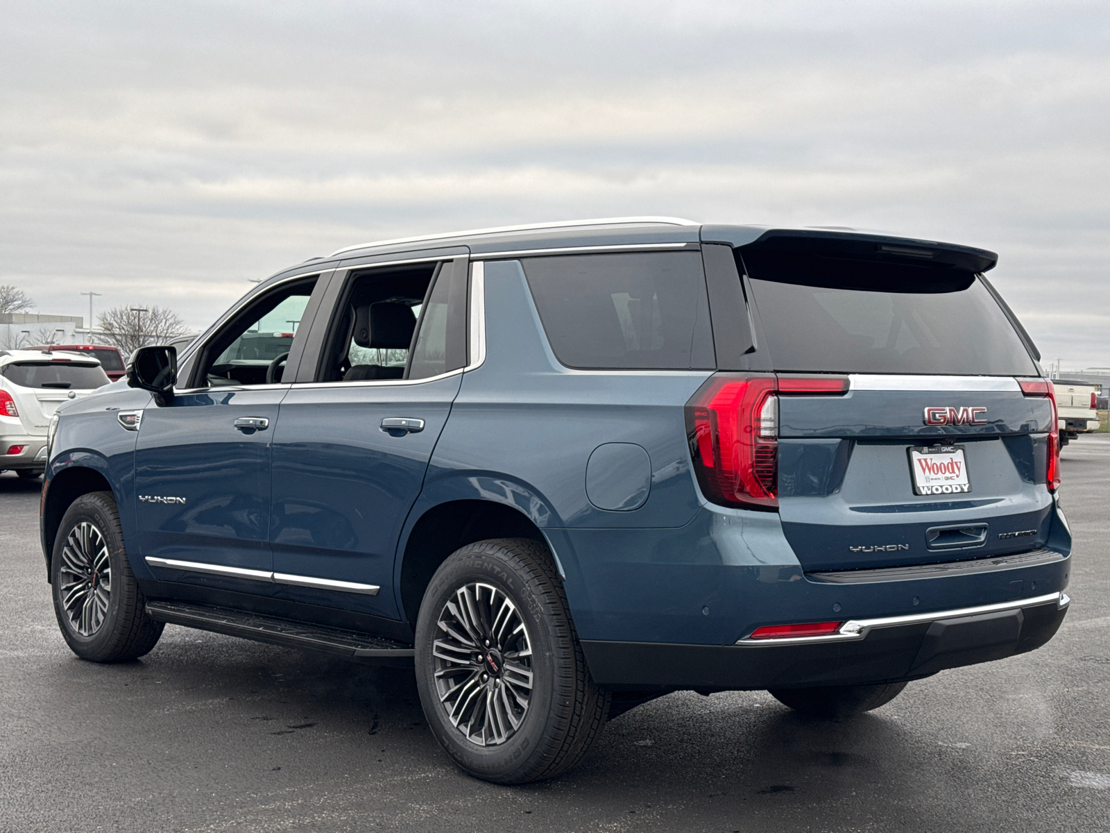 2025 GMC Yukon Elevation 6