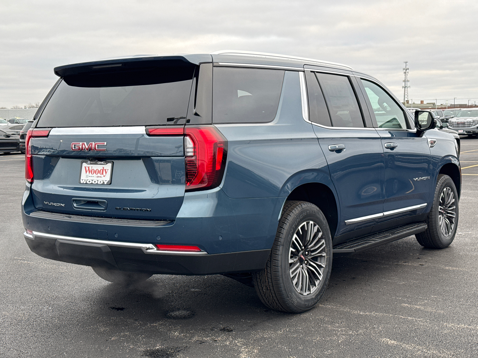 2025 GMC Yukon Elevation 8