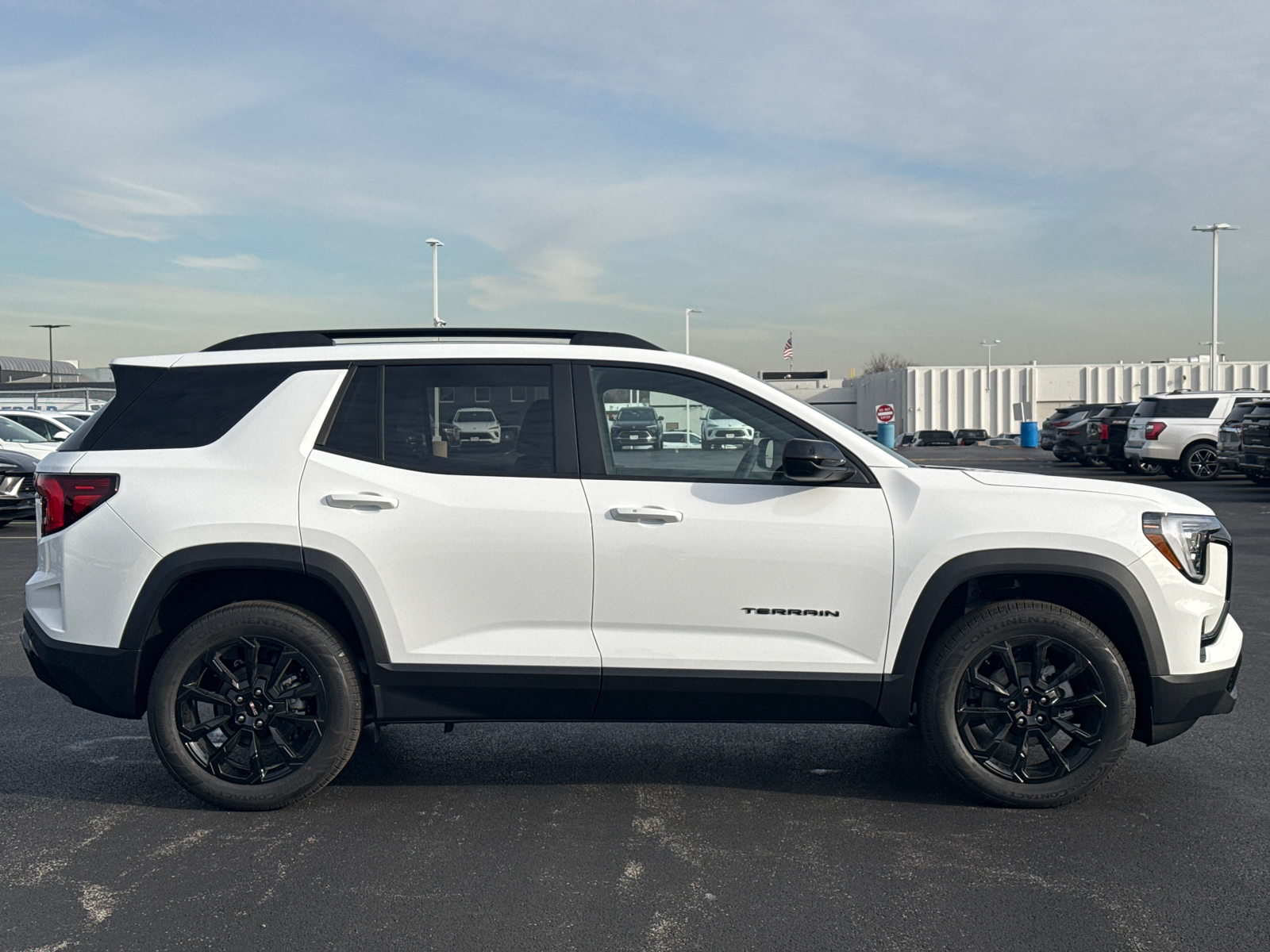 2025 GMC Terrain Elevation 9