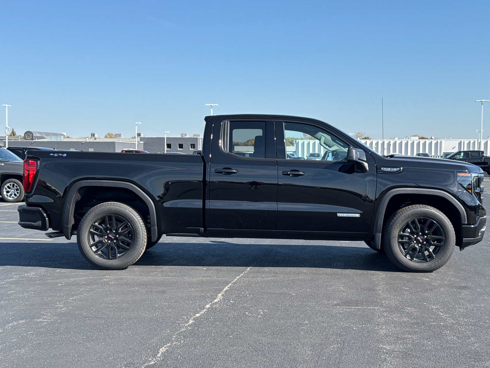 2025 GMC Sierra 1500 Elevation 9