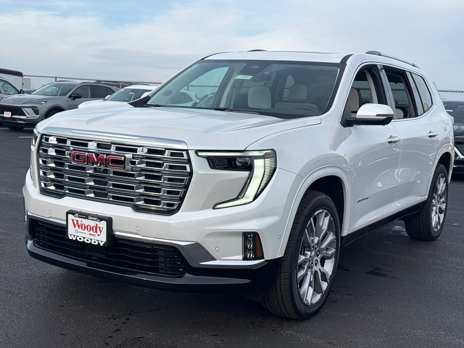 2025 GMC Acadia Denali 4