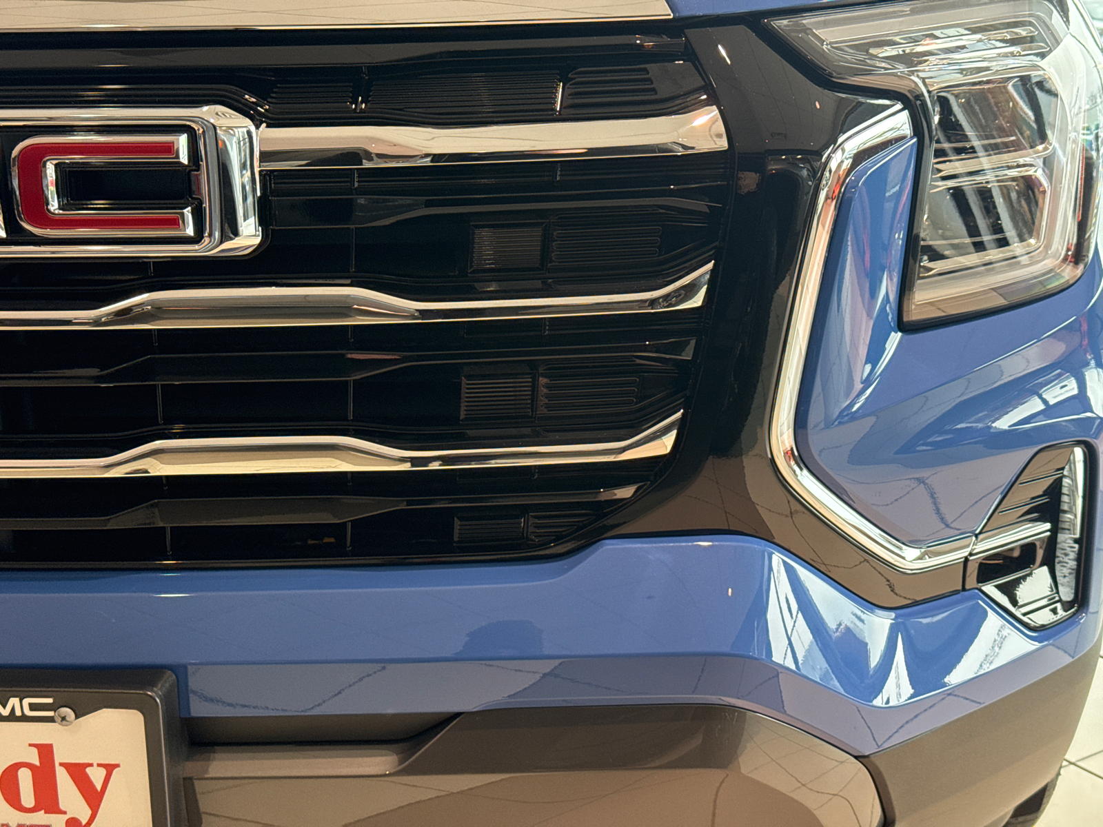 2025 GMC Terrain Elevation 9