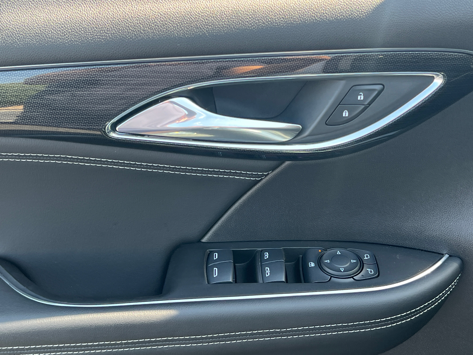 2021 Buick Envision Preferred 16