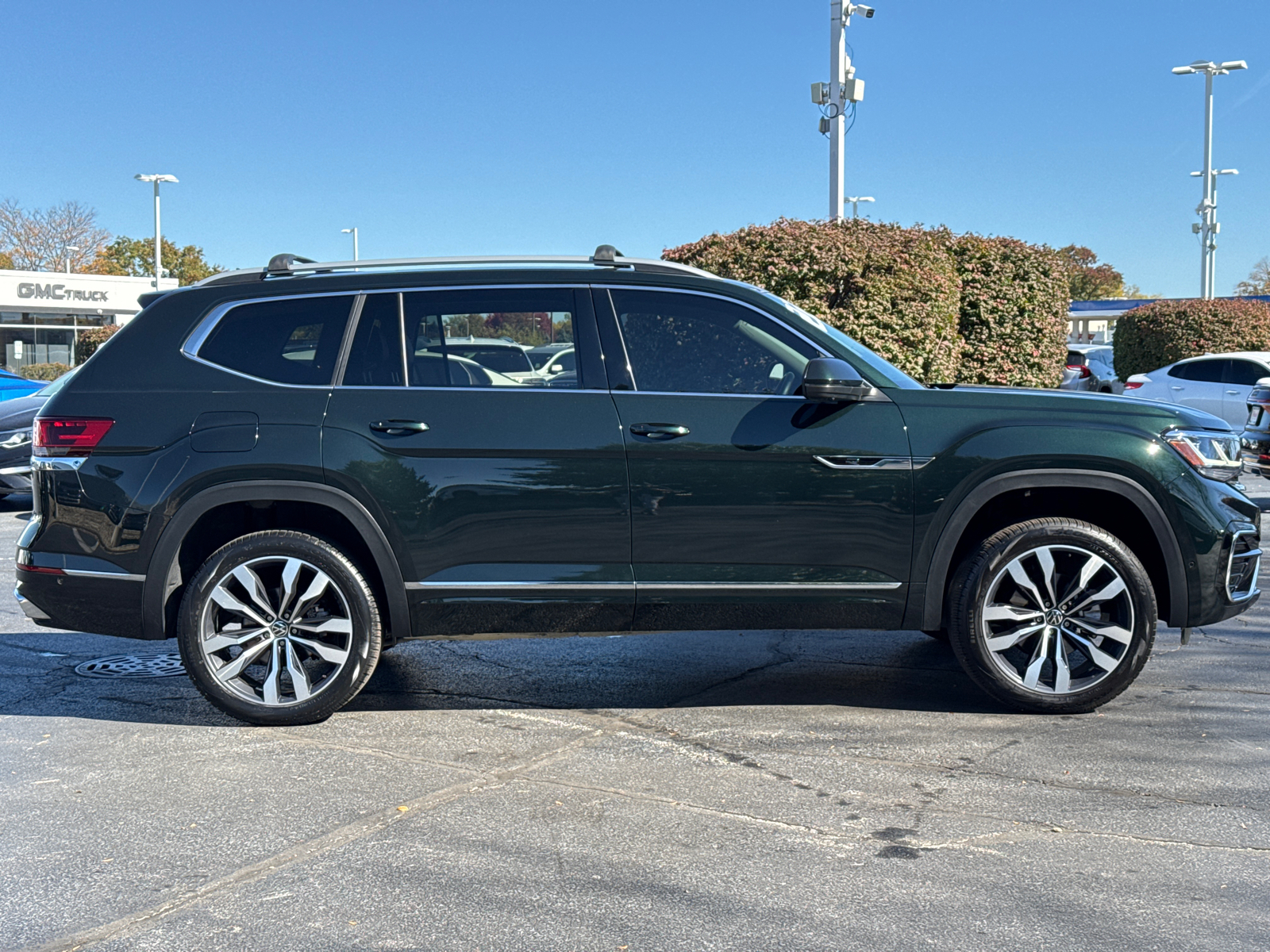 2022 Volkswagen Atlas 3.6L V6 SEL Premium R-Line 9