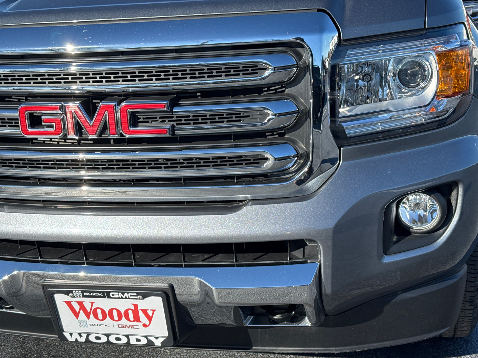 2018 GMC Canyon SLT 11