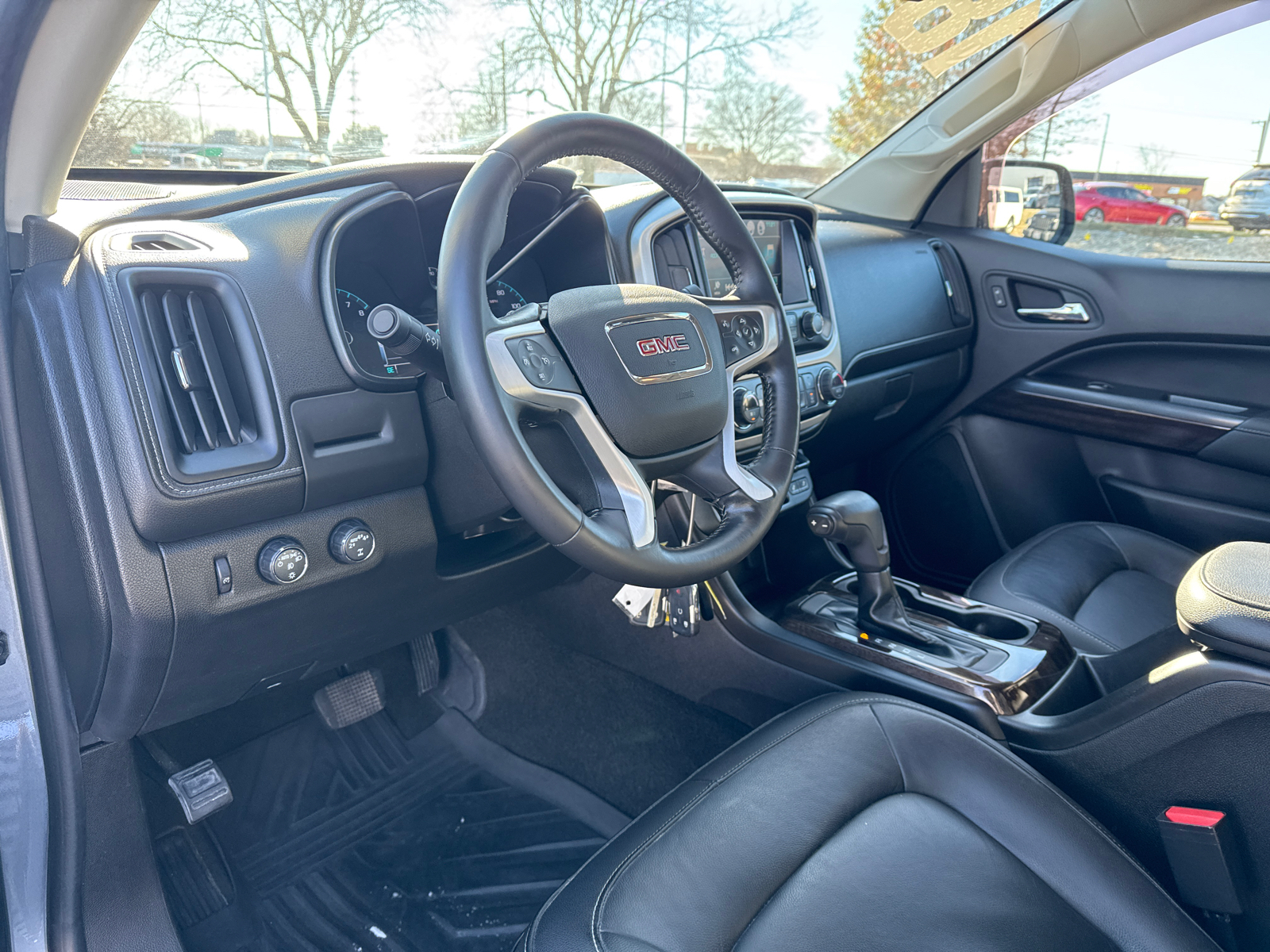 2018 GMC Canyon SLT 17