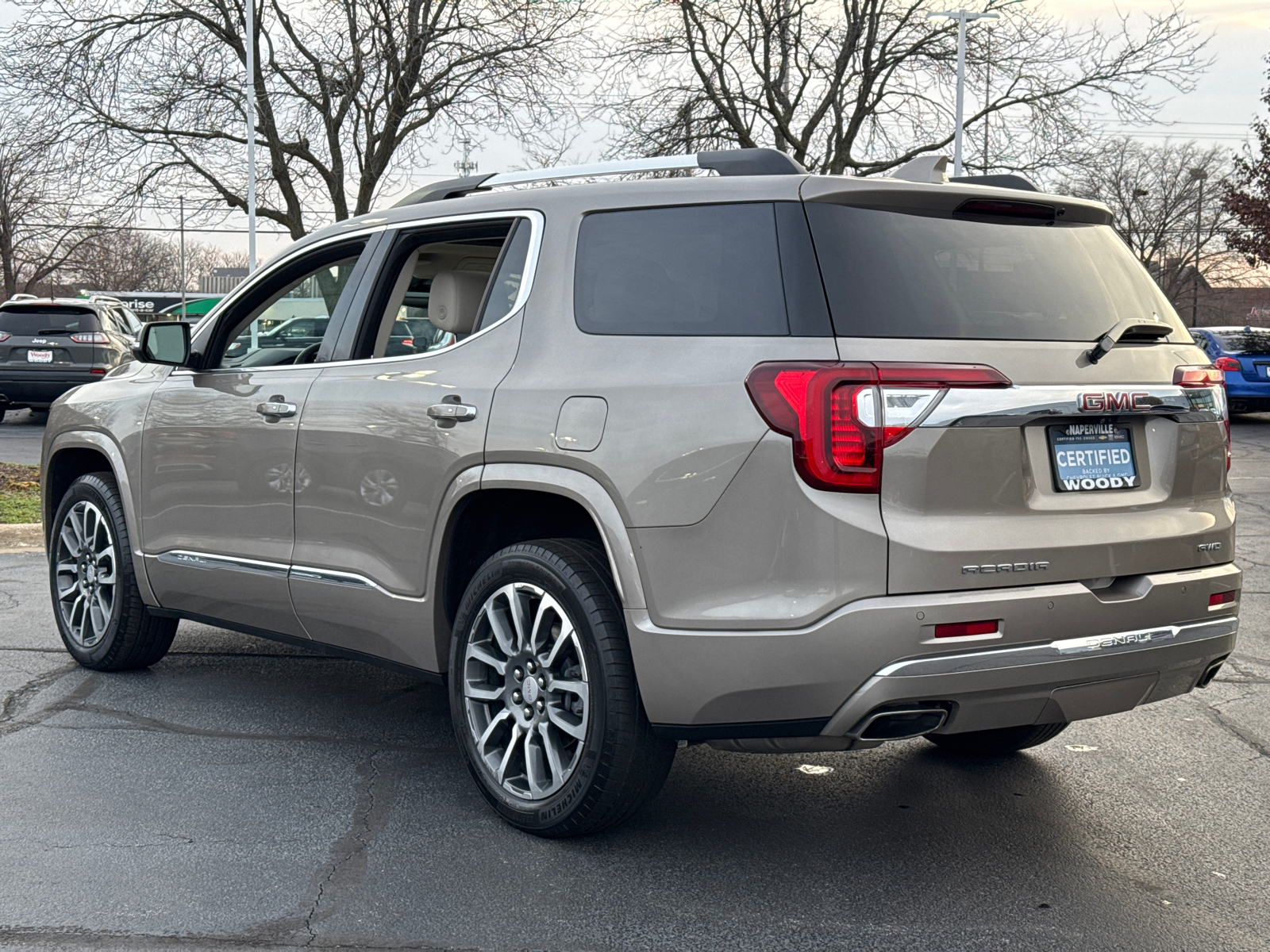 2022 GMC Acadia Denali 6