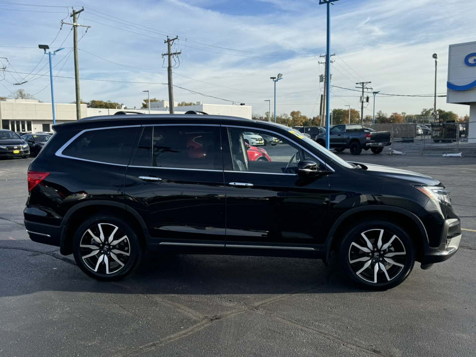 2022 Honda Pilot Touring 8-Passenger 4