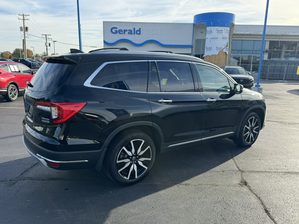 2022 Honda Pilot Touring 8-Passenger 5