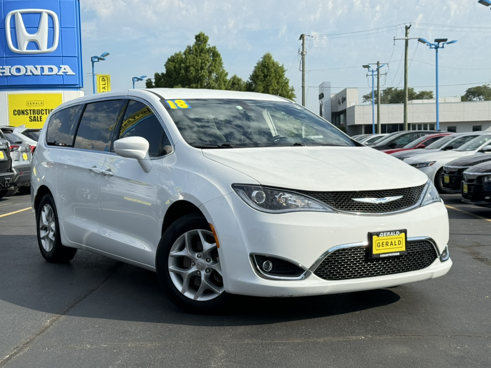 2018 Chrysler Pacifica Touring Plus 2