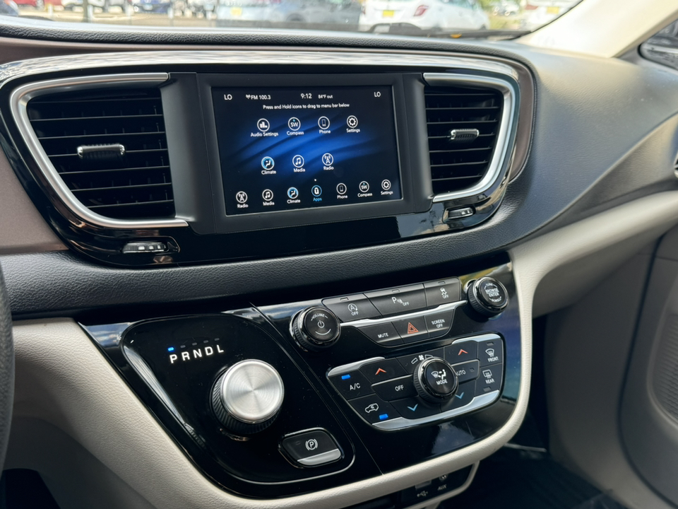 2018 Chrysler Pacifica Touring Plus 22